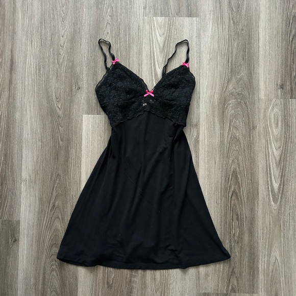 La SENZA Other - La SENZA Black Badydoll Dress/Top with Pink Lace Details